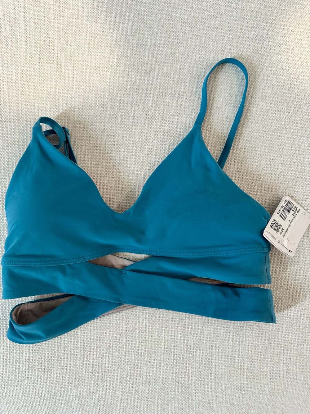 Lululemon V-Neck Crossover Underband Bra